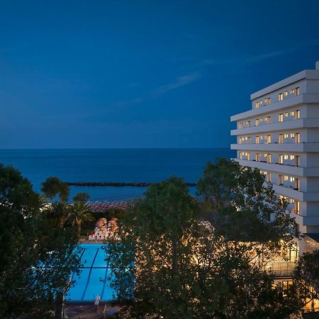 Serena Majestic Hotel Монтесильвано Экстерьер фото