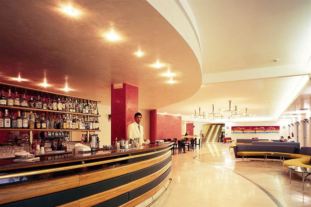 Serena Majestic Hotel Монтесильвано Экстерьер фото