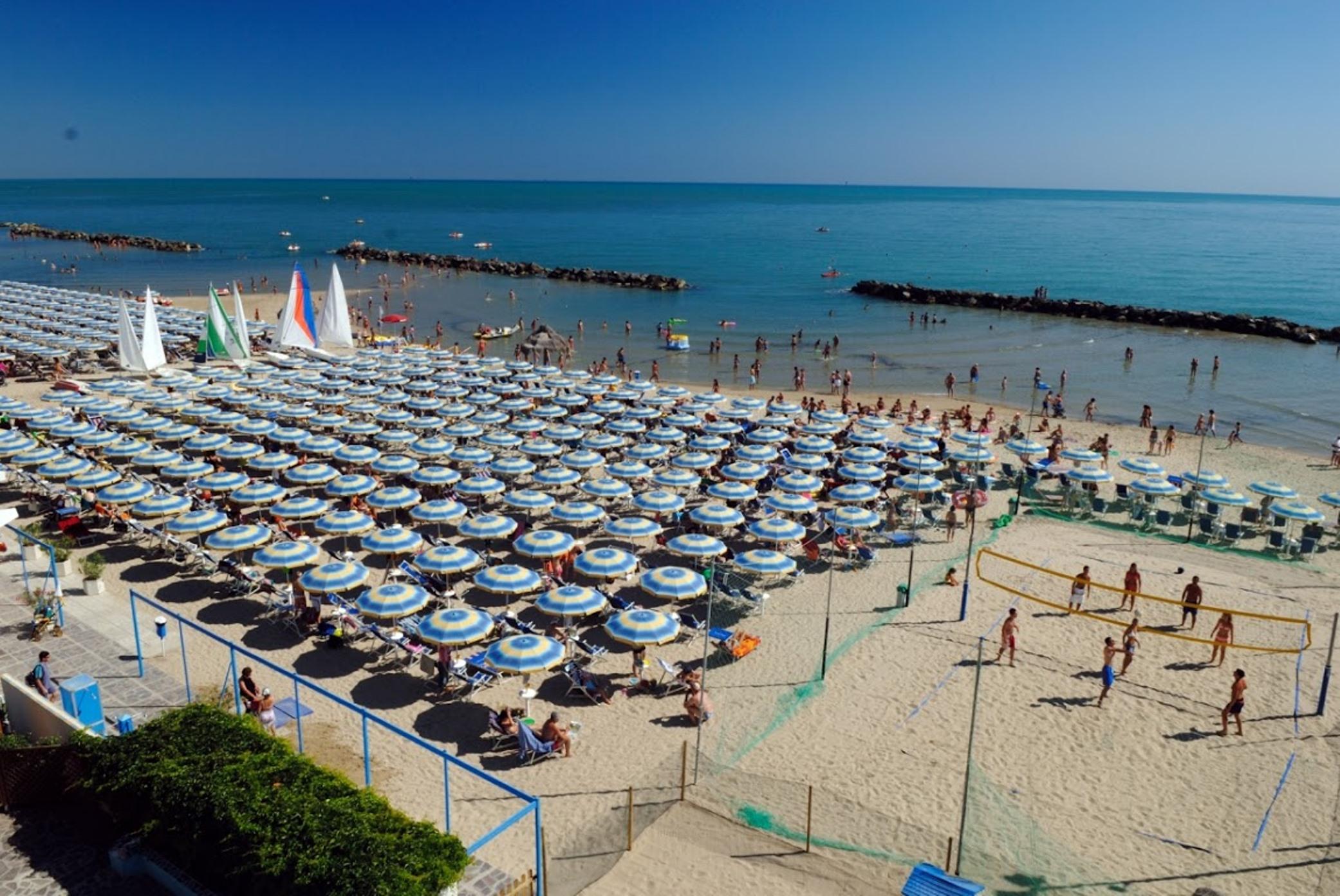 Serena Majestic Hotel Монтесильвано Удобства фото